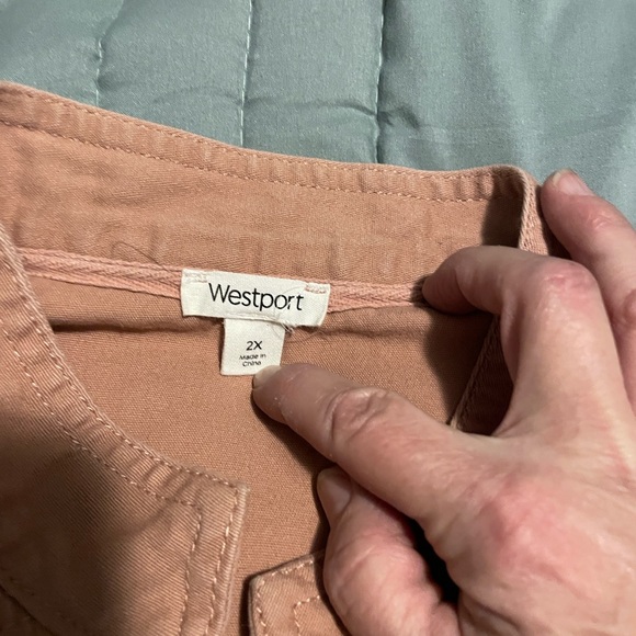 Westport Blush Pink military classic button up with front clasp closures size 2X - Picture 8 of 8